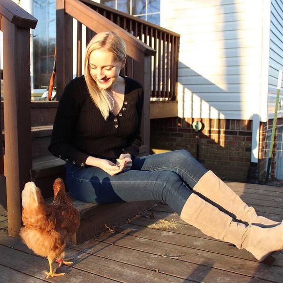 Meet your Posher, Melinda - Picture 1 of 1